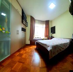 Hillington Green (D23), Condominium #572694111